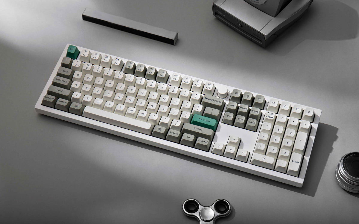 Keychron Q6 Max 100% Layout QMK/VIA Wireless Custom Mechanical Keyboard Keychron-Q6-Max-QMK:VIA-Wireless-Custom-Mechanical-Keyboard-White.jpg__PID:f7a33d6f-90bc-482d-8752-e198a622365a